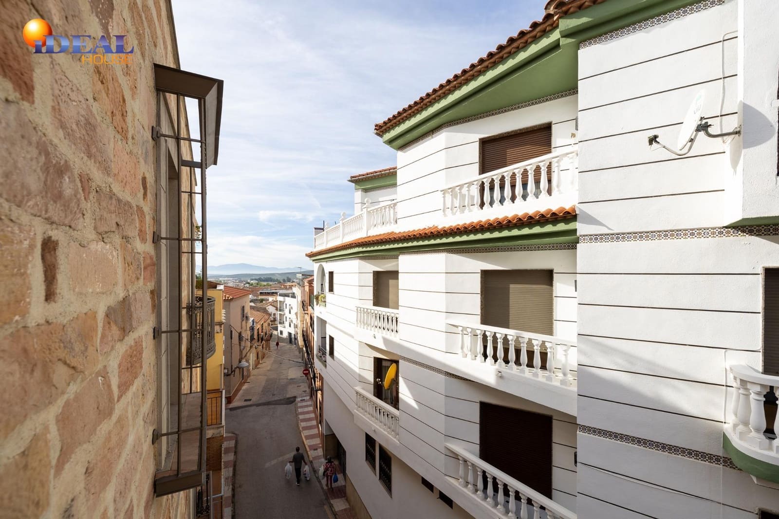 2 bedroom Apartment for sale in Bailen with garage - € 253,340 (Ref: 9434506)