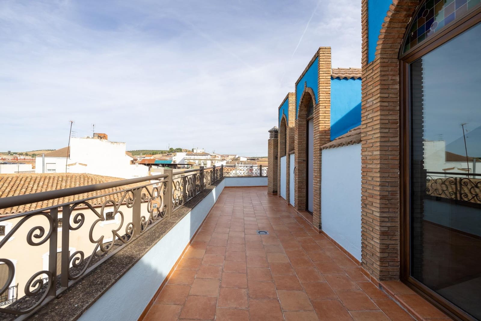 3 bedroom Apartment for sale in Bailen with garage - € 373,120 (Ref: 9434507)