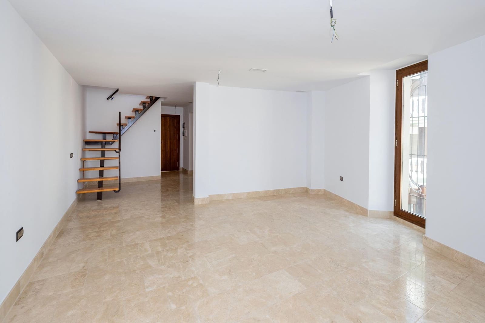 3 bedroom Apartment for sale in Bailen with garage - € 373,120 (Ref: 9434507)