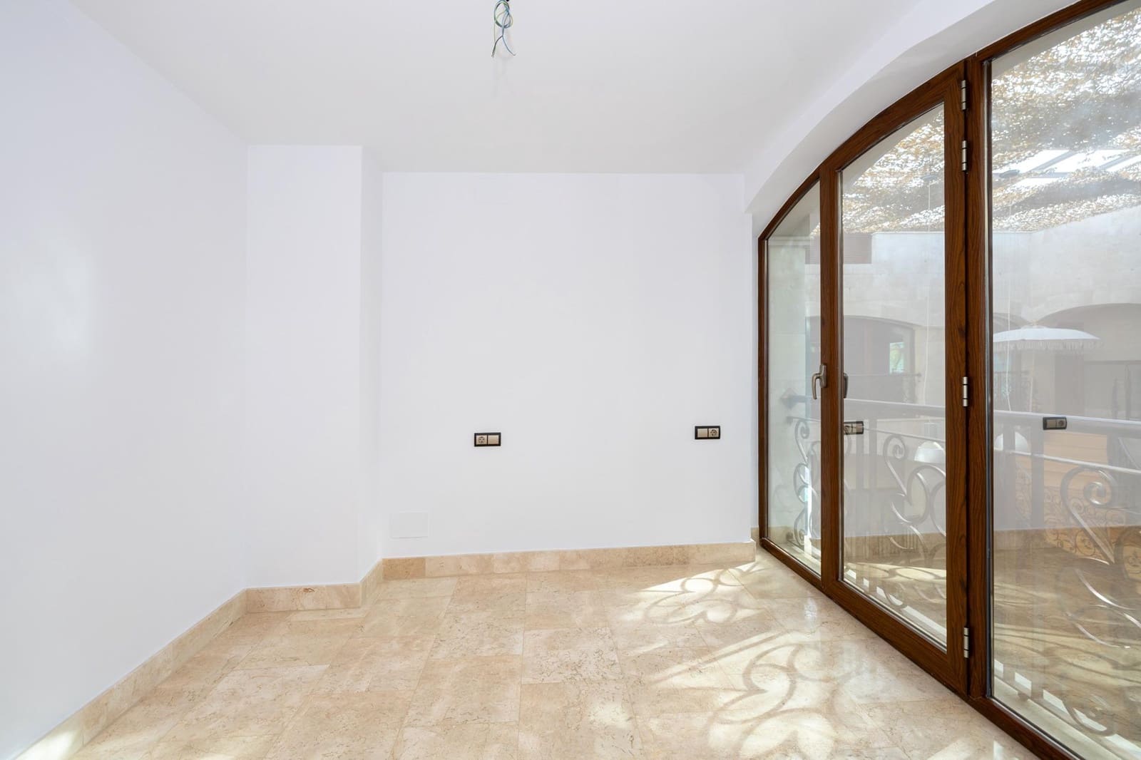 3 bedroom Apartment for sale in Bailen with garage - € 373,120 (Ref: 9434507)