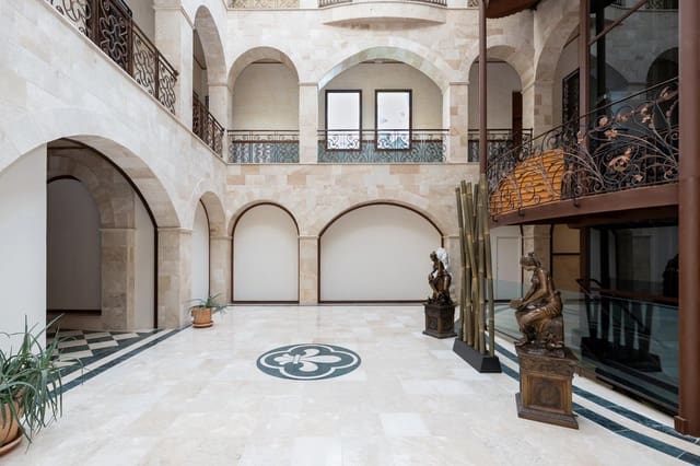 Apartamento de 3 habitaciones en Bailén en venta con garaje - 373.120 € (Ref: 9434507)