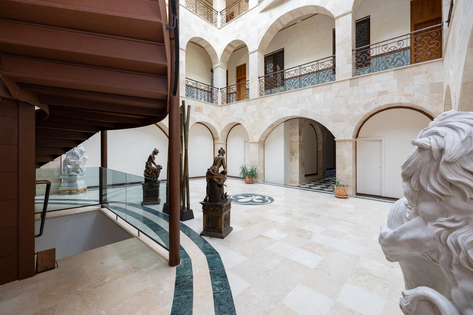 3 bedroom Apartment for sale in Bailen with garage - € 373,120 (Ref: 9434507)