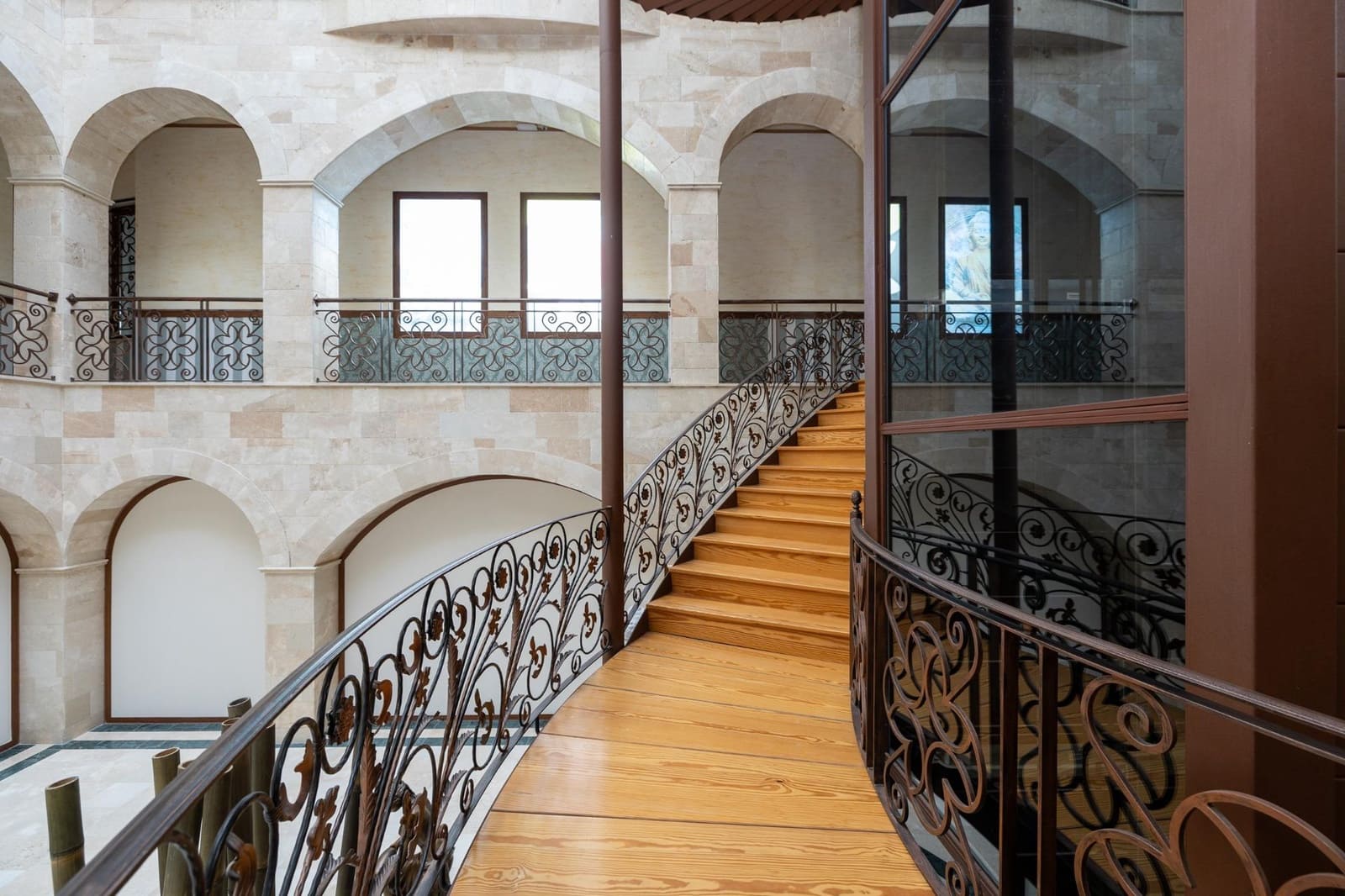 3 bedroom Apartment for sale in Bailen with garage - € 373,120 (Ref: 9434507)