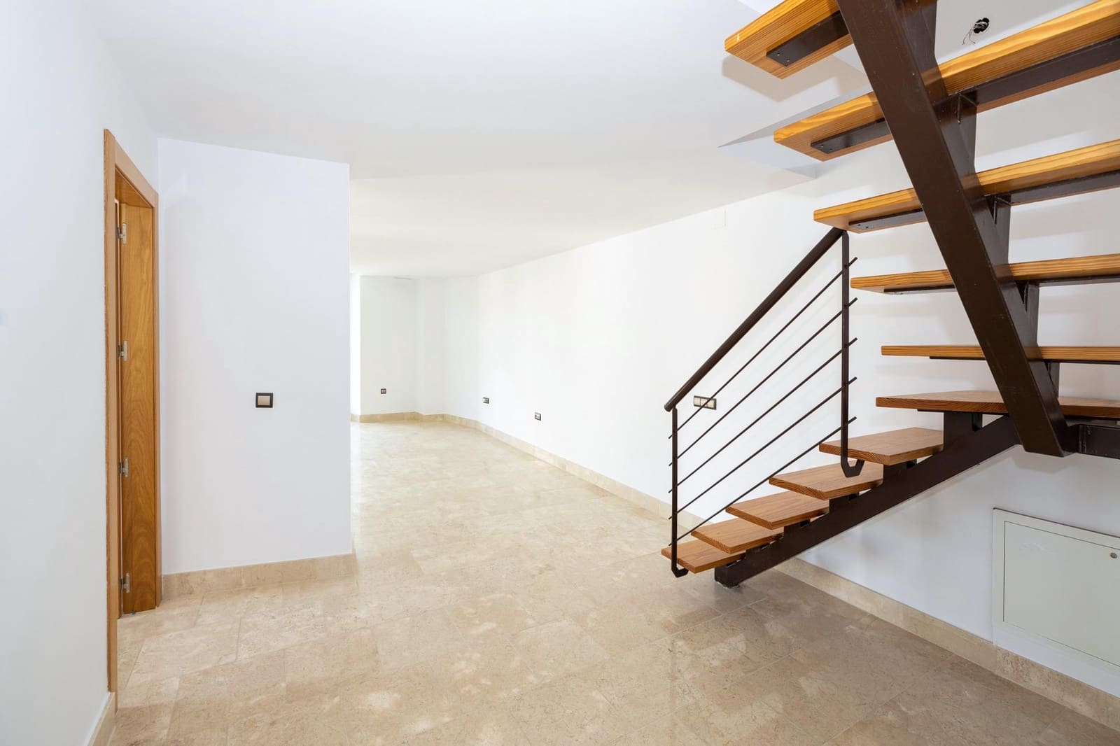 3 bedroom Apartment for sale in Bailen with garage - € 373,120 (Ref: 9434507)