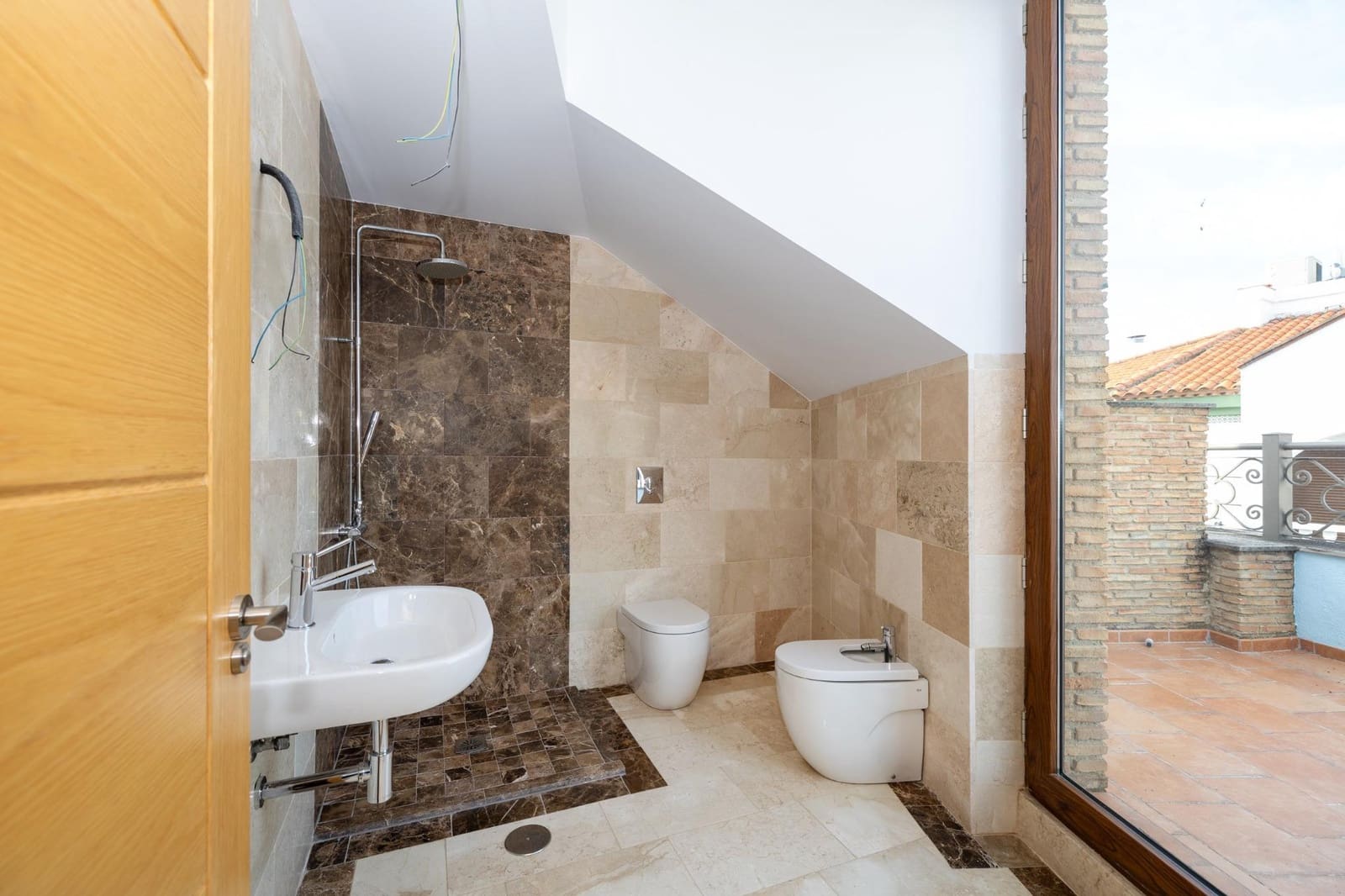 3 bedroom Apartment for sale in Bailen with garage - € 373,120 (Ref: 9434507)