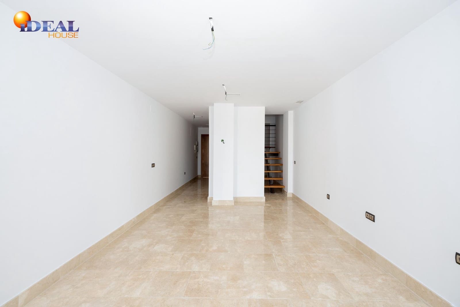 2 bedroom Apartment for sale in Bailen with garage - € 241,680 (Ref: 9434508)