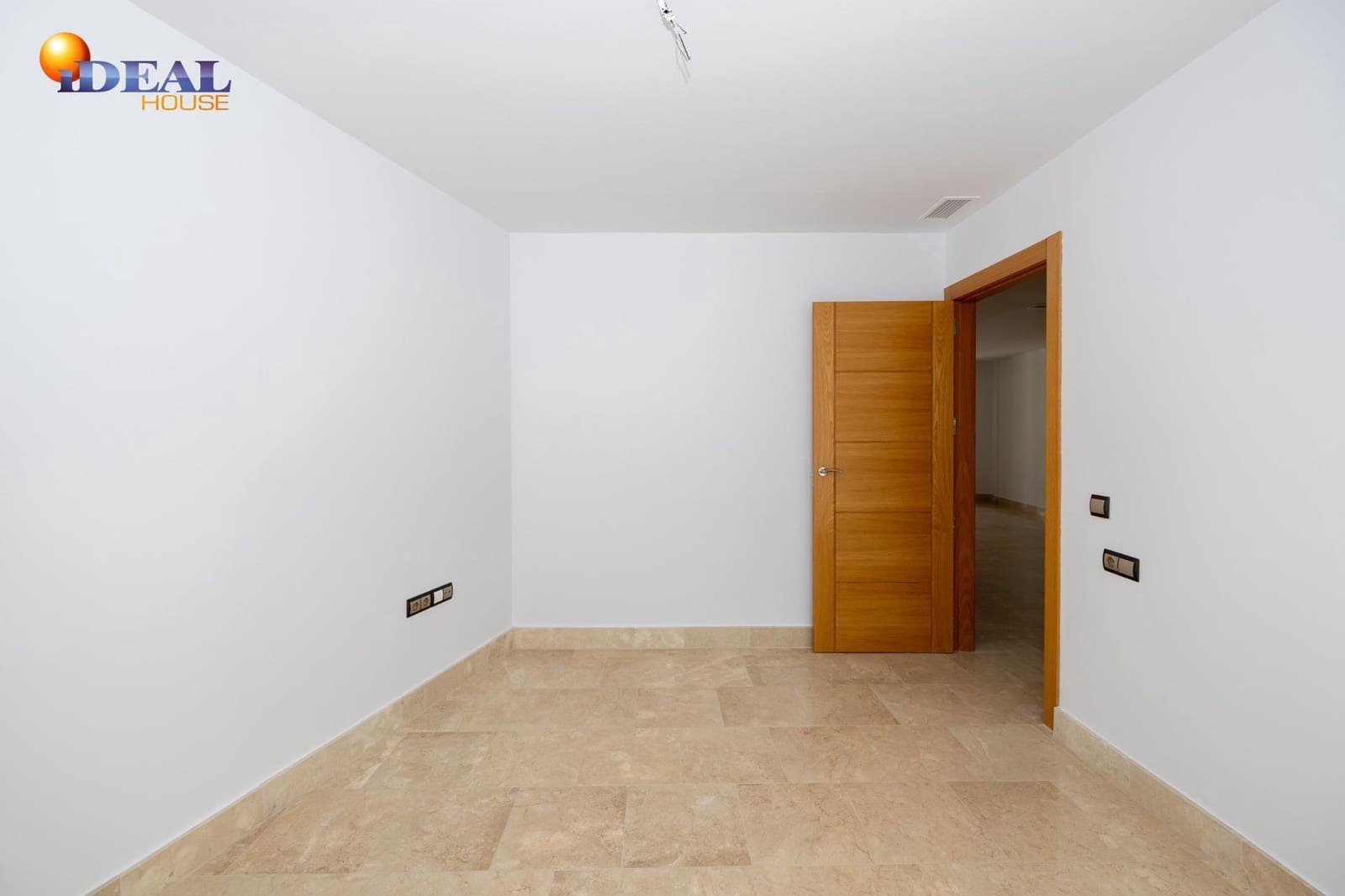 1 bedroom Flat for sale in Bailen with garage - € 149,460 (Ref: 9434509)