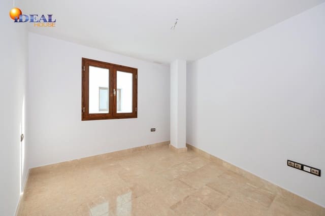 Piso de 1 habitación en Bailén en venta con garaje - 149.460 € (Ref: 9434509)
