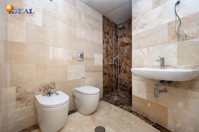 Piso de 1 habitación en Bailén en venta con garaje - 149.460 € (Ref: 9434509)