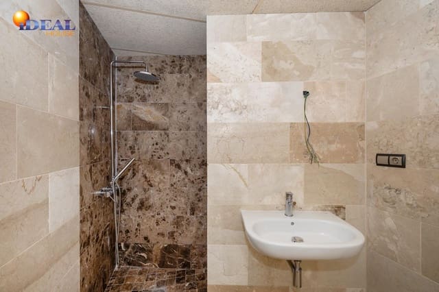 Piso de 1 habitación en Bailén en venta con garaje - 149.460 € (Ref: 9434509)