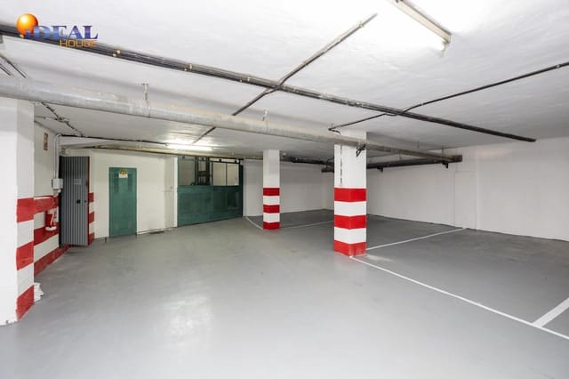 Garage for sale in Granada city - € 314,900 (Ref: 9434511)