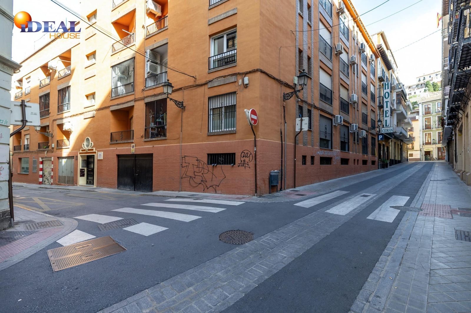 Garage for sale in Granada city - € 314,900 (Ref: 9434511)