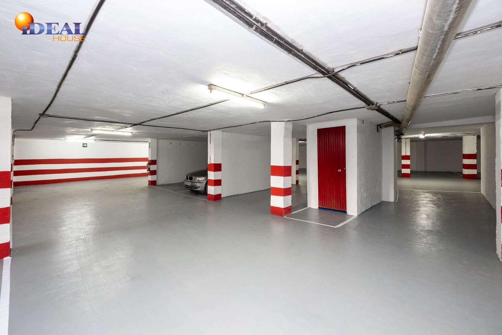 Garage for sale in Granada city - € 314,900 (Ref: 9434511)