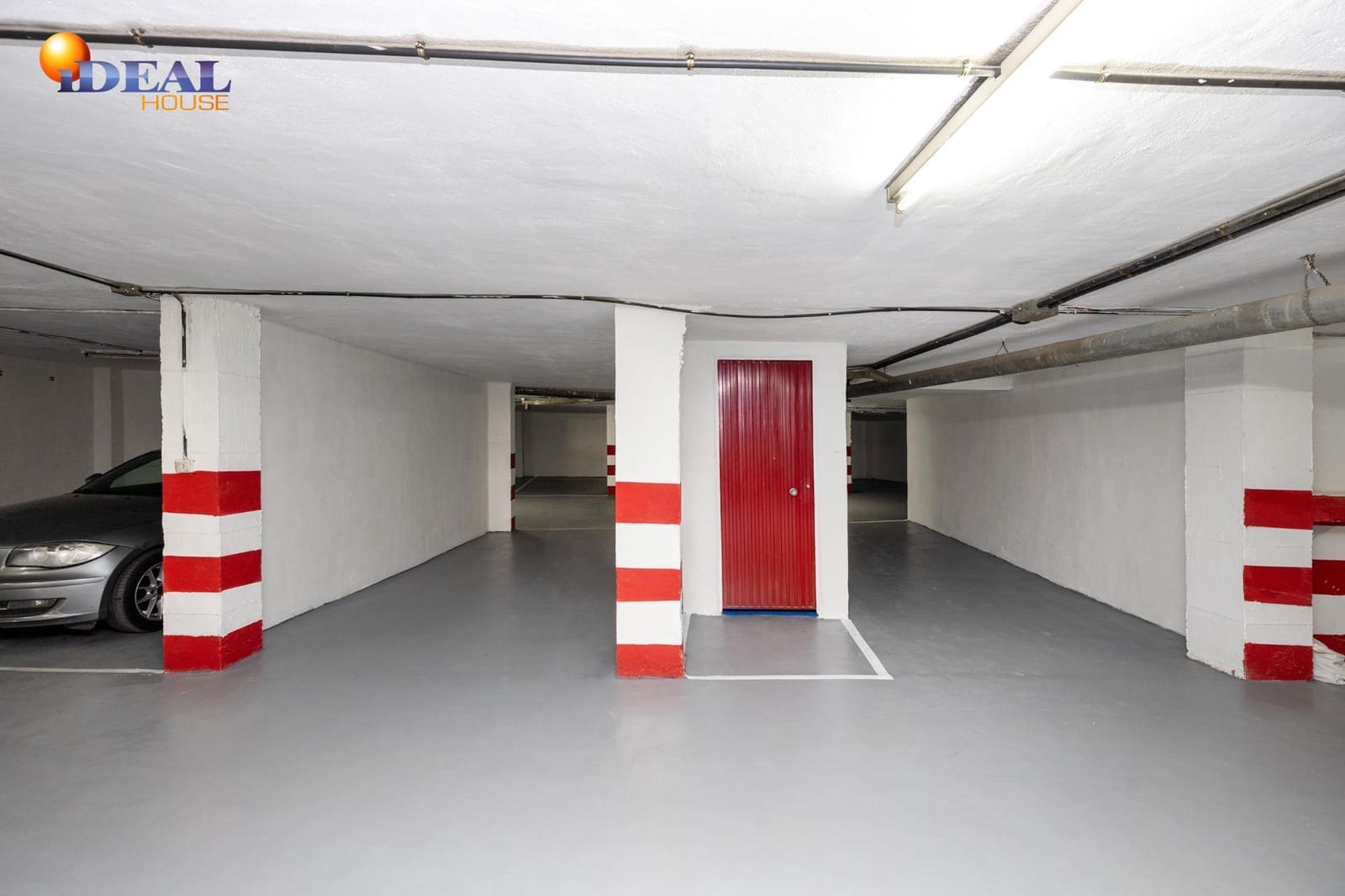 Garage for sale in Granada city - € 314,900 (Ref: 9434511)