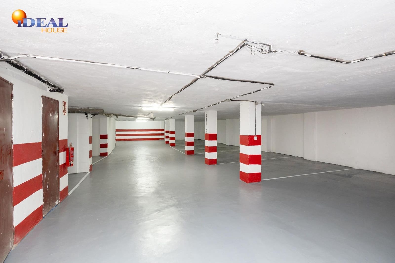 Garage for sale in Granada city - € 314,900 (Ref: 9434511)