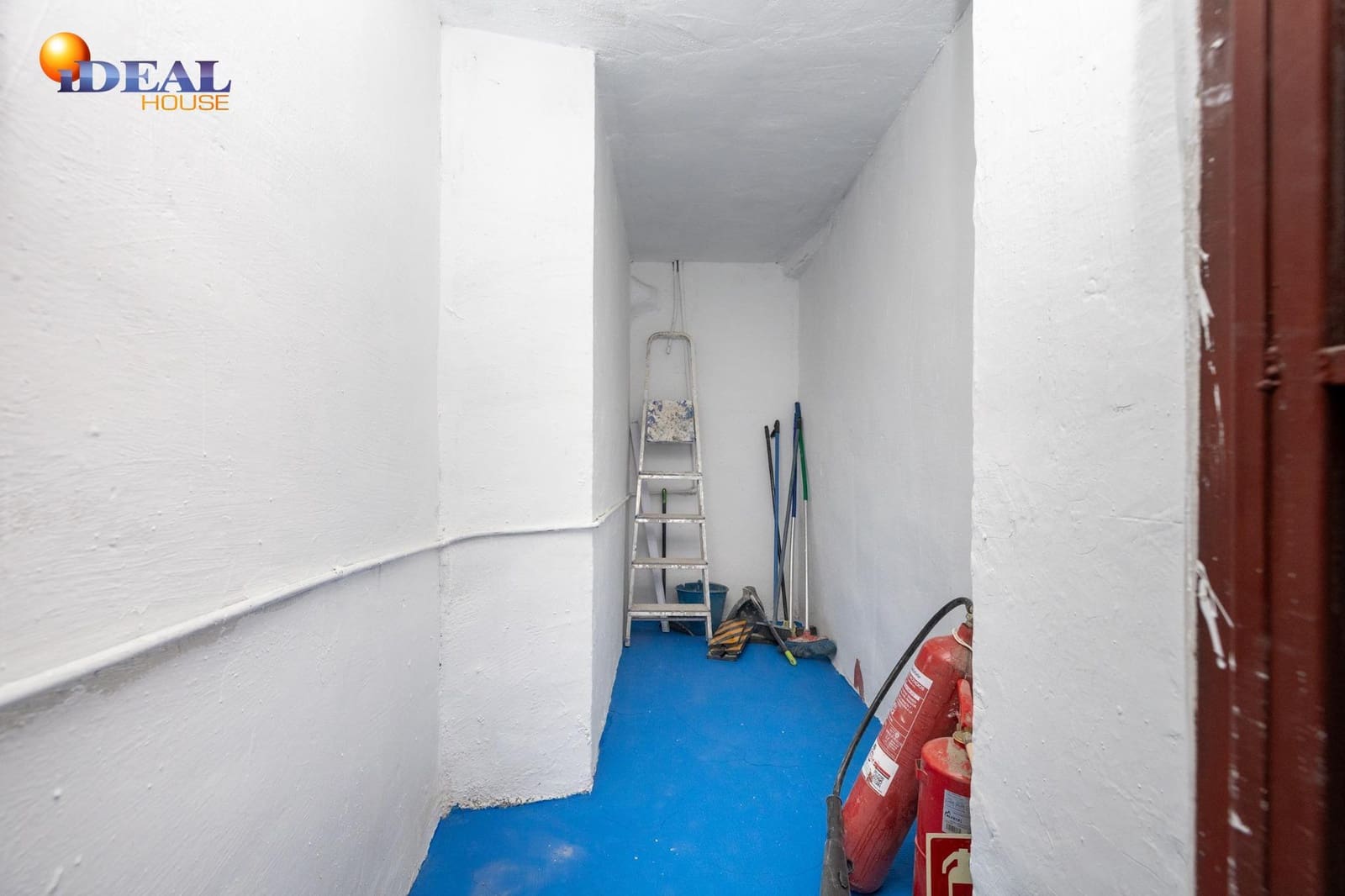 Garage for sale in Granada city - € 314,900 (Ref: 9434511)