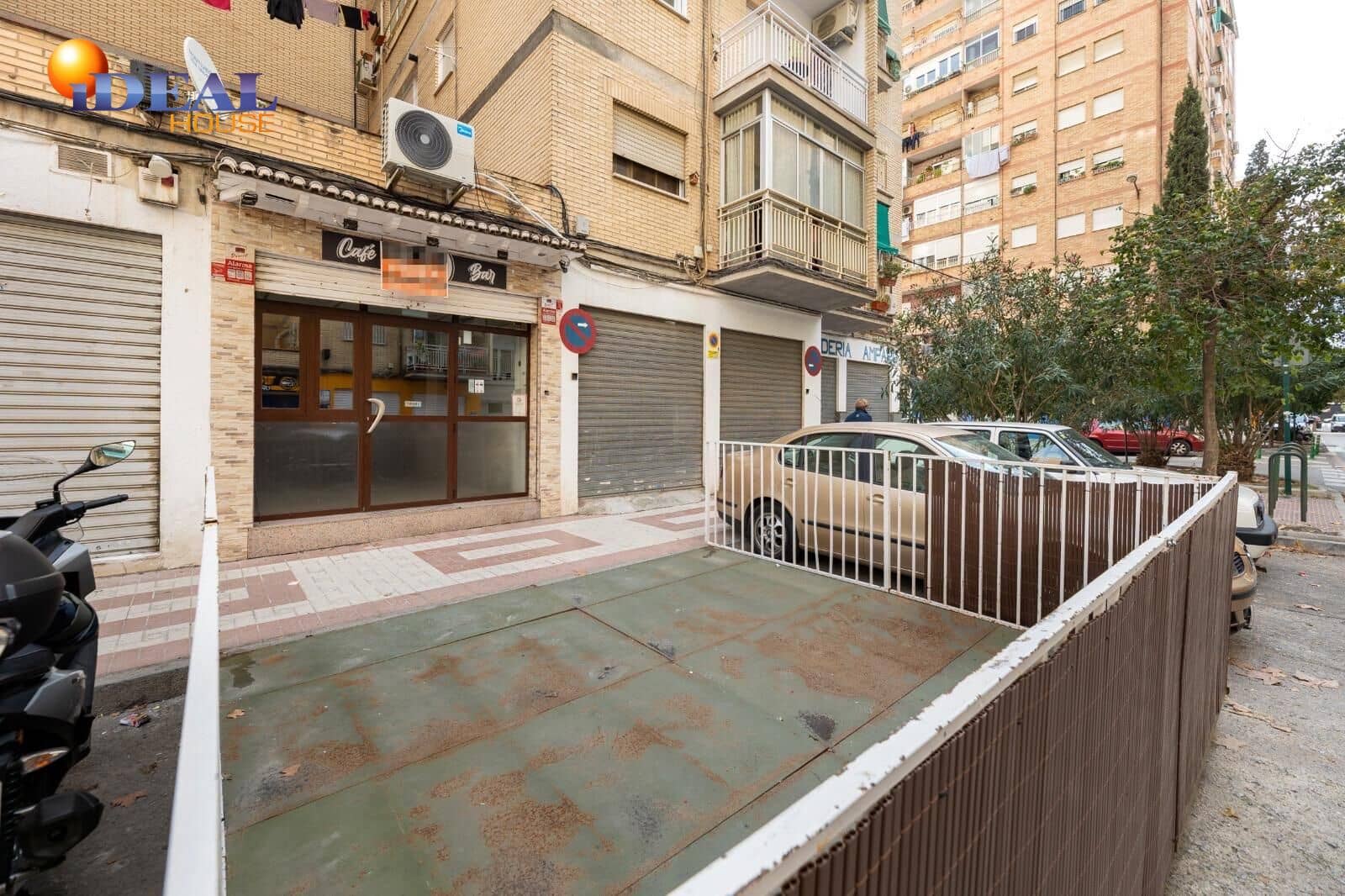 Local Comercial en Granada ciudad en venta - 114.999 € (Ref: 9434512)