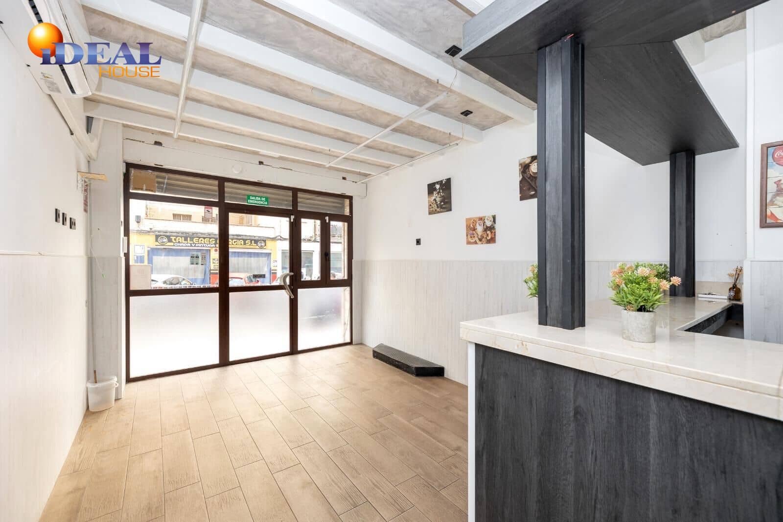 Local Comercial en Granada ciudad en venta - 114.999 € (Ref: 9434512)