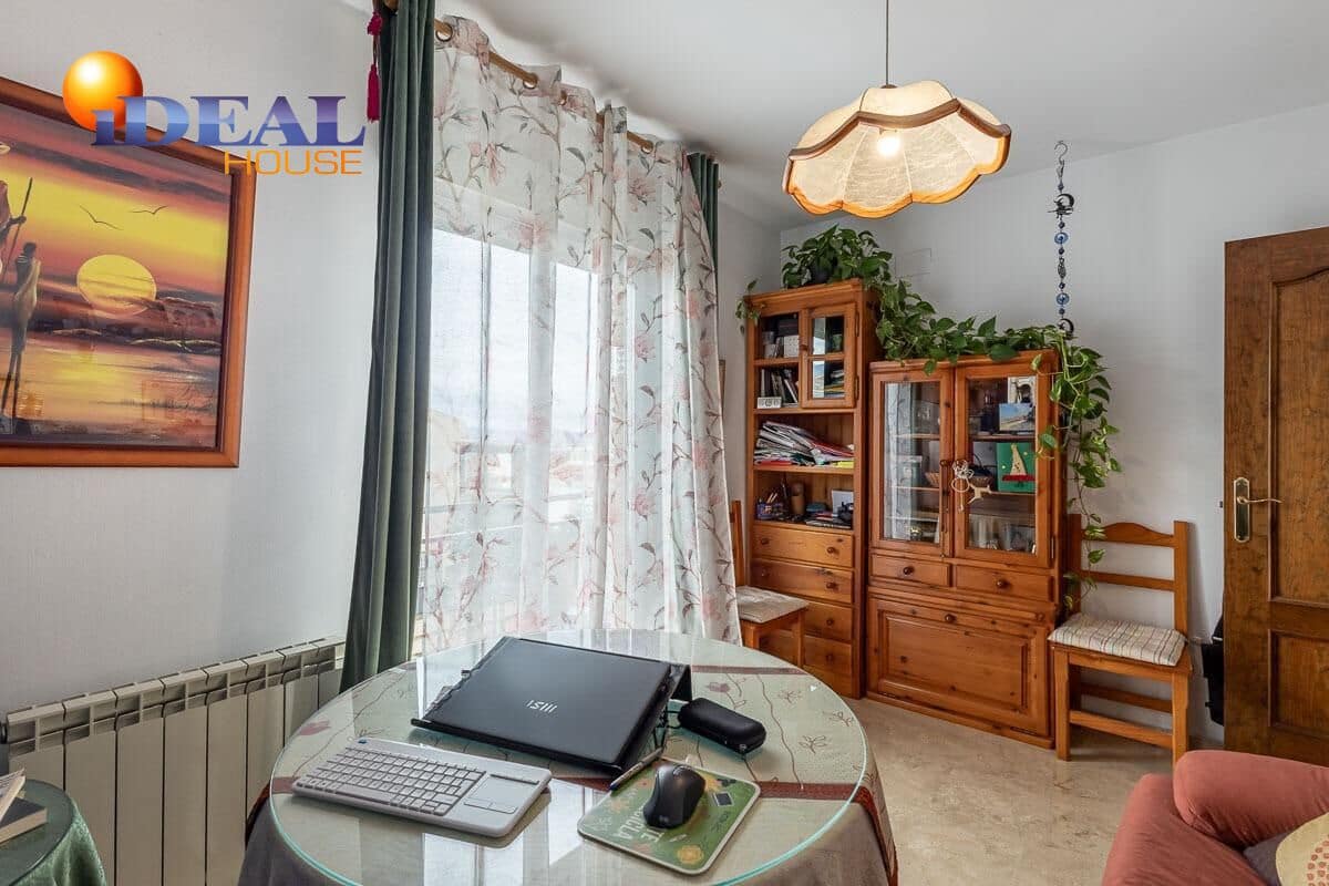 4 bedroom Townhouse for sale in Huetor Vega with garage - € 439,000 (Ref: 9434514)