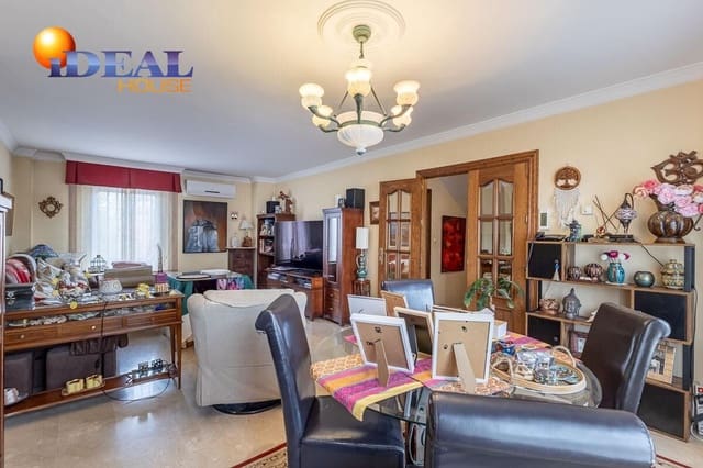 4 quarto Casa em Banda para venda em Huétor Vega com garagem - 439 000 € (Ref: 9434514)