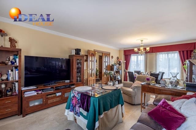 4 quarto Casa em Banda para venda em Huétor Vega com garagem - 439 000 € (Ref: 9434514)