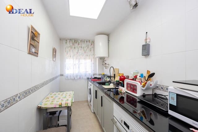 Piso de 2 habitaciones en Láchar en venta con garaje - 82.000 € (Ref: 9434518)