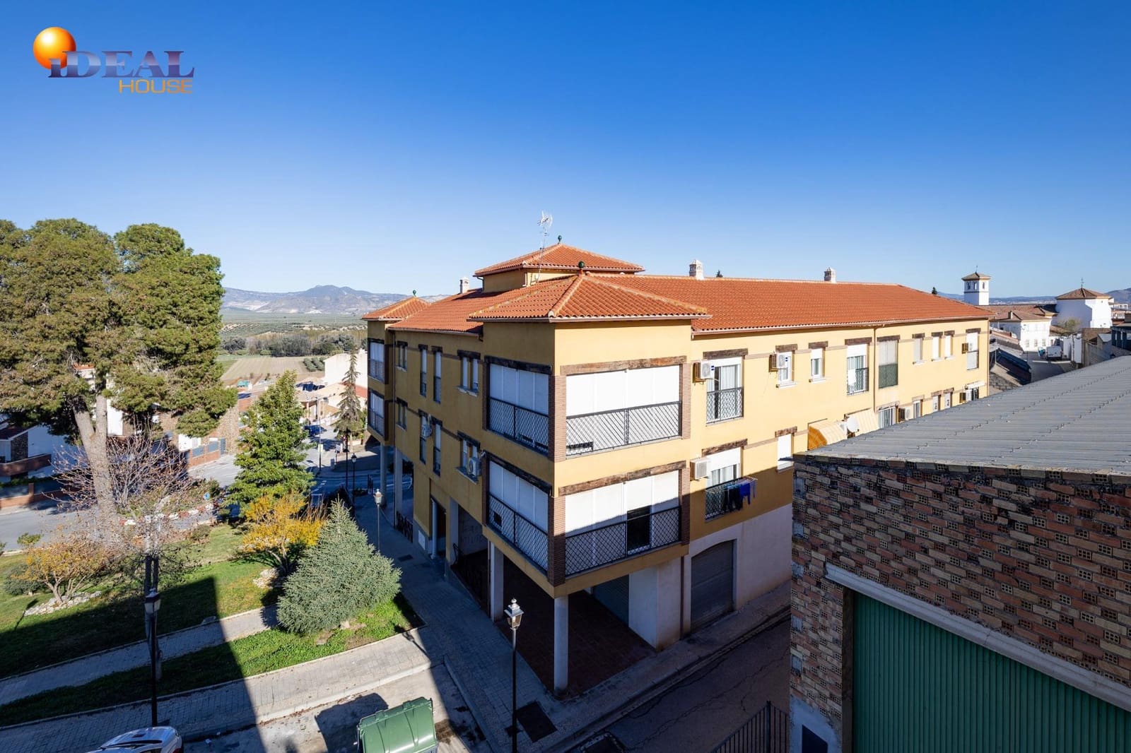 2 bedroom Flat for sale in Lachar with garage - € 82,000 (Ref: 9434518)