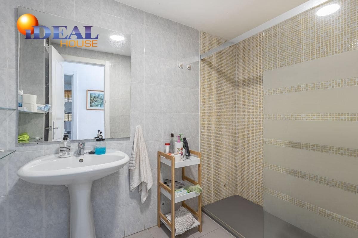 Piso de 3 habitaciones en Calahonda en venta con piscina garaje - 180.000 € (Ref: 9434520)