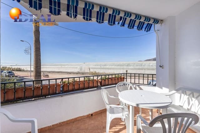 Piso de 3 habitaciones en Calahonda, Motril en venta con piscina garaje - 180.000 € (Ref: 9434520)