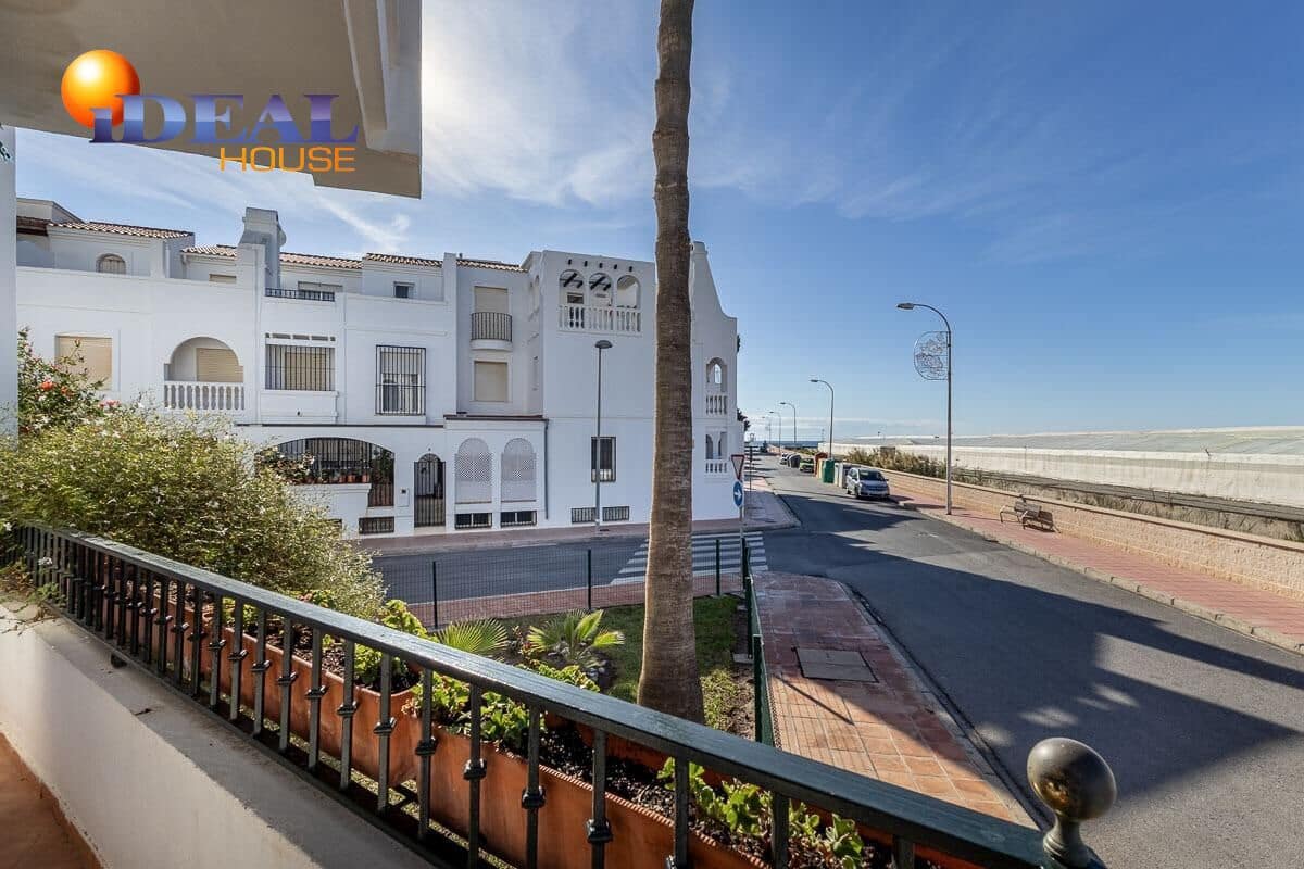 Piso de 3 habitaciones en Calahonda en venta con piscina garaje - 180.000 € (Ref: 9434520)