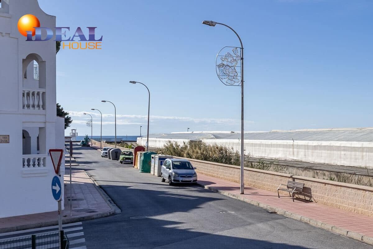 Piso de 3 habitaciones en Calahonda en venta con piscina garaje - 180.000 € (Ref: 9434520)