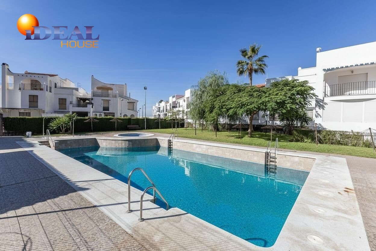 Piso de 3 habitaciones en Calahonda en venta con piscina garaje - 180.000 € (Ref: 9434520)