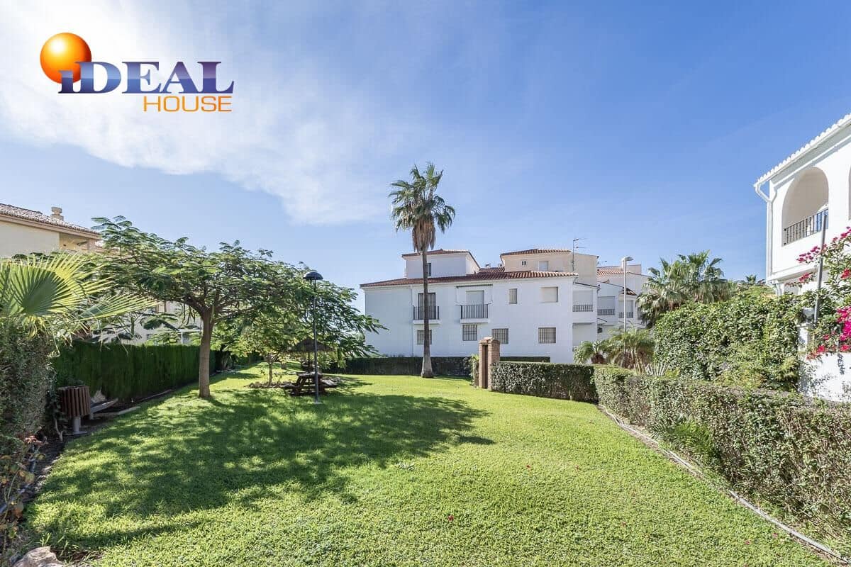 Piso de 3 habitaciones en Calahonda en venta con piscina garaje - 180.000 € (Ref: 9434520)