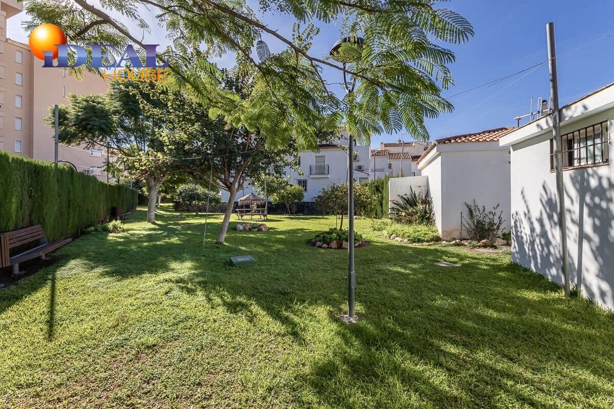 Piso de 3 habitaciones en Calahonda en venta con piscina garaje - 180.000 € (Ref: 9434520)