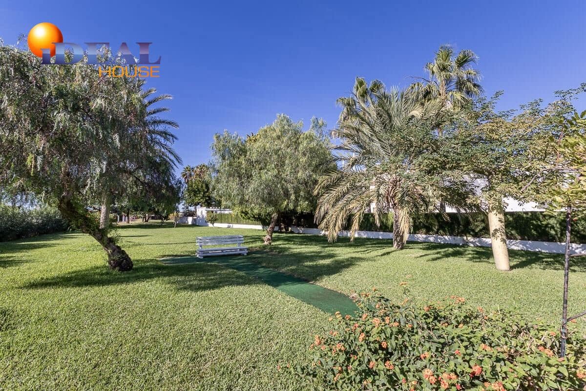 Piso de 3 habitaciones en Calahonda en venta con piscina garaje - 180.000 € (Ref: 9434520)