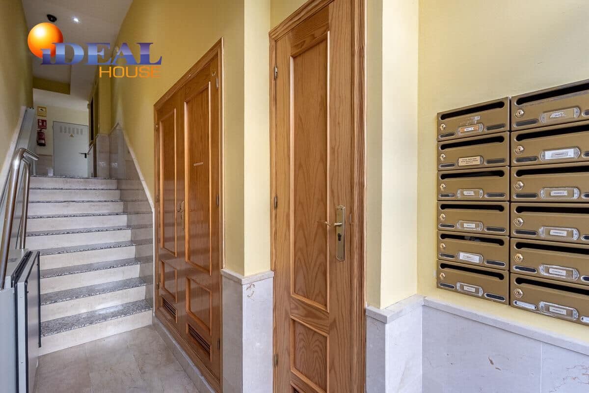 2 bedroom Flat for sale in Armilla with pool garage - € 235,000 (Ref: 9434522)