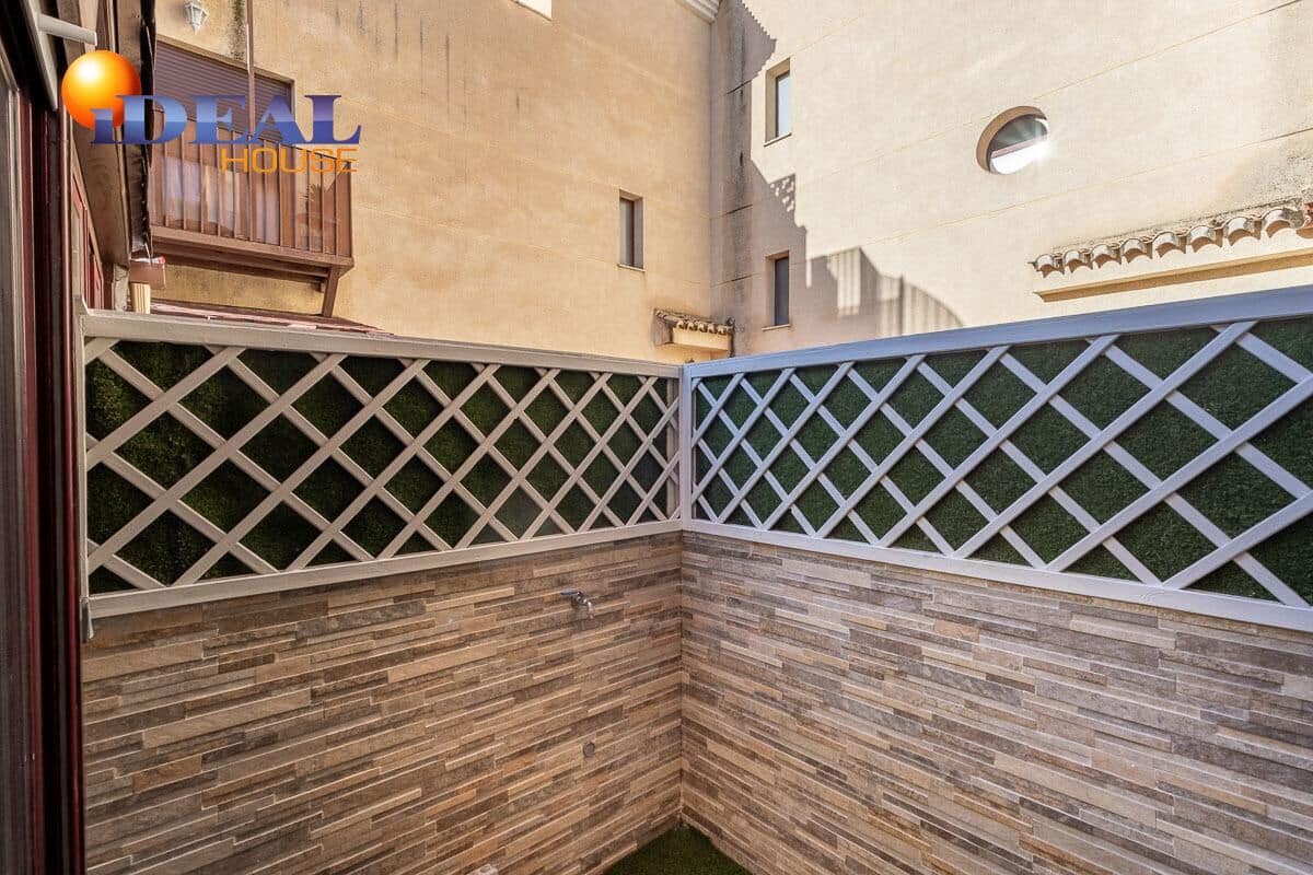 2 bedroom Flat for sale in Armilla with pool garage - € 235,000 (Ref: 9434522)