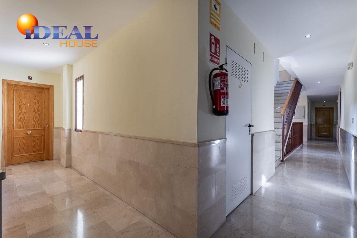 2 bedroom Flat for sale in Armilla with pool garage - € 235,000 (Ref: 9434522)