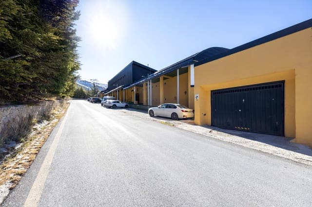 Apartamento de 1 habitación en Sierra Nevada, Monachil en venta con garaje - 150.000 € (Ref: 9434523)