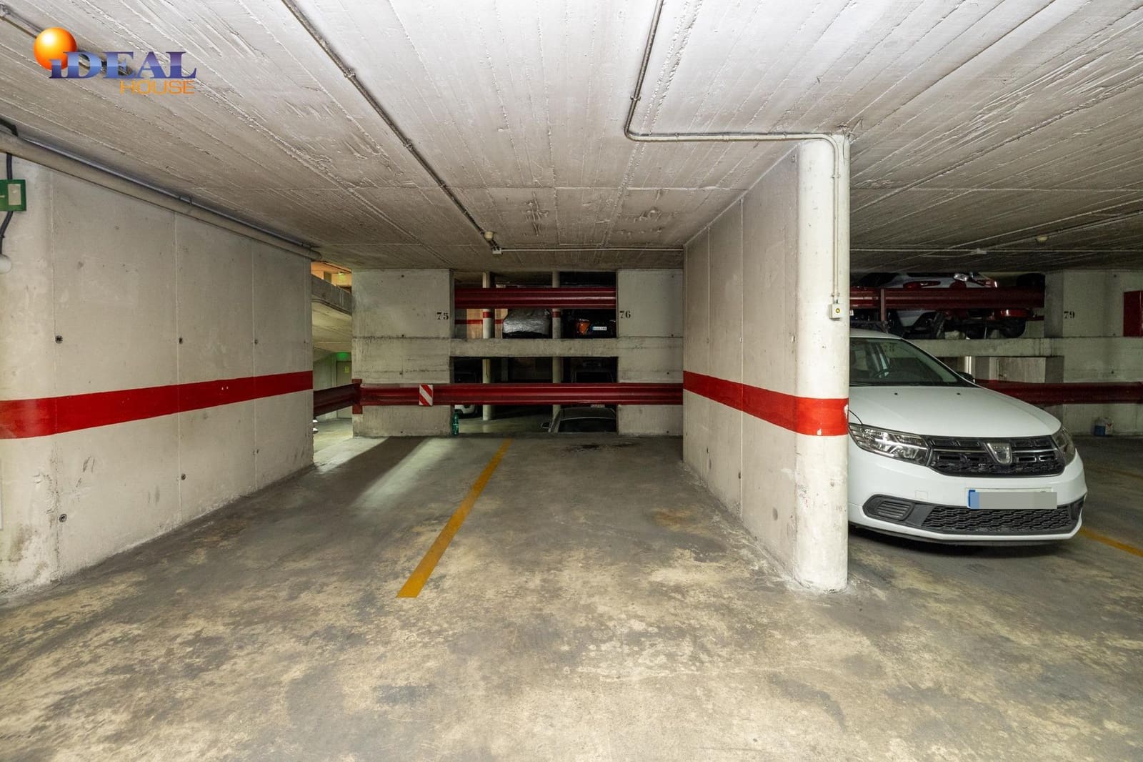 Garage for sale in Granada city - € 22,000 (Ref: 9434528)