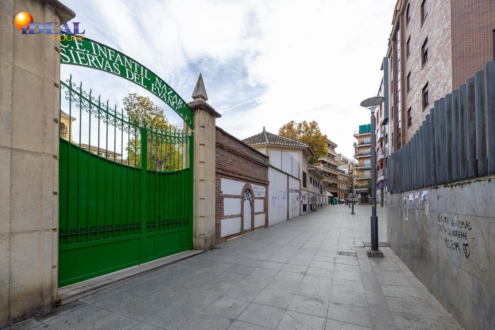 Garage for sale in Granada city - € 22,000 (Ref: 9434528)