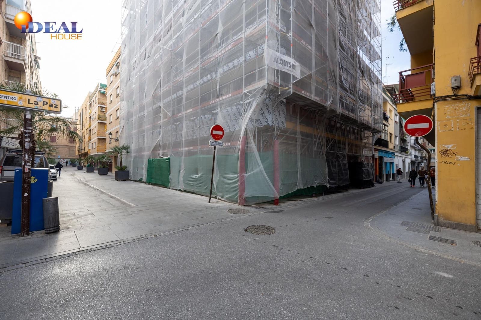 Garage for sale in Granada city - € 22,000 (Ref: 9434528)