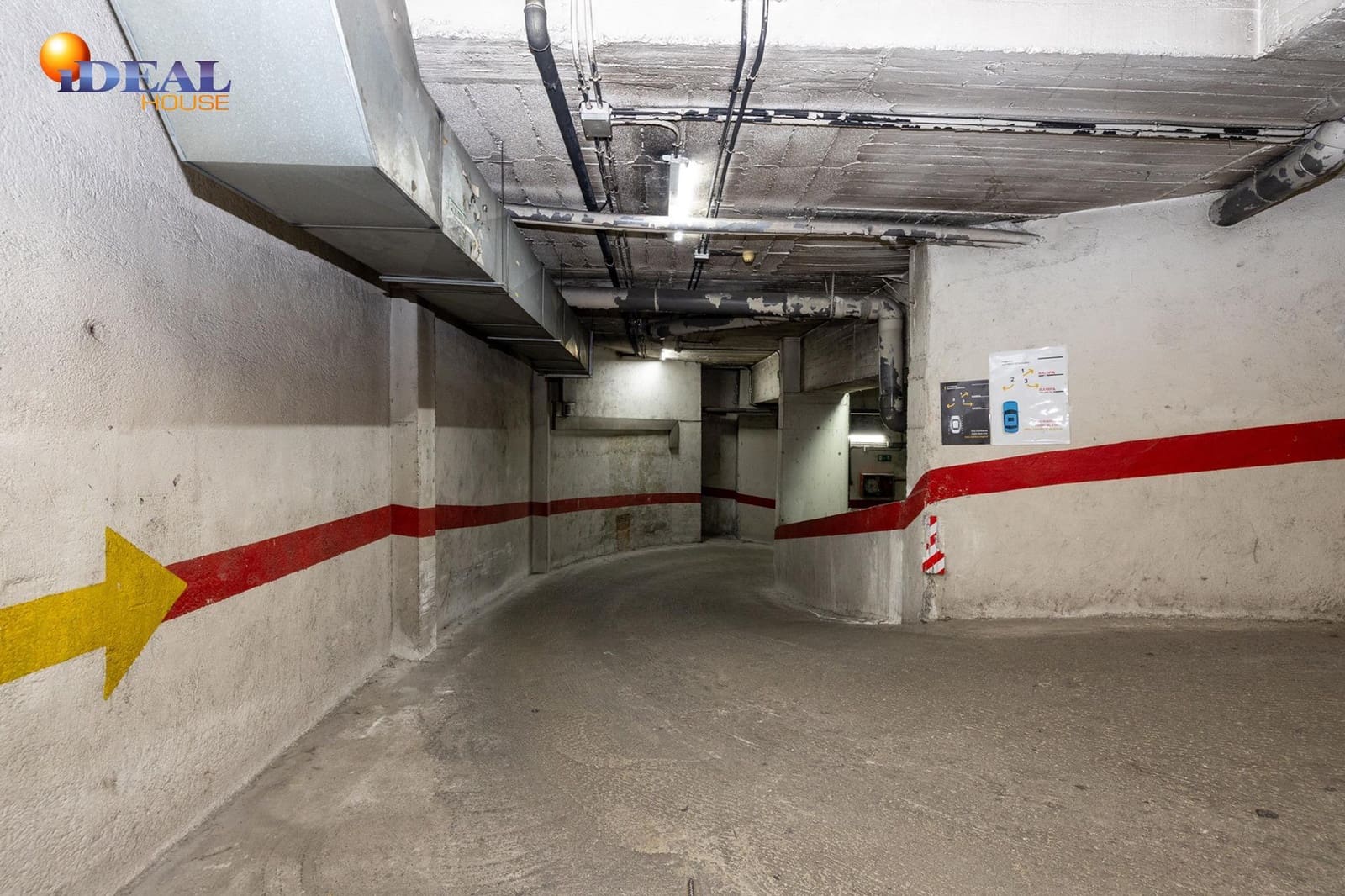 Garage for sale in Granada city - € 22,000 (Ref: 9434528)