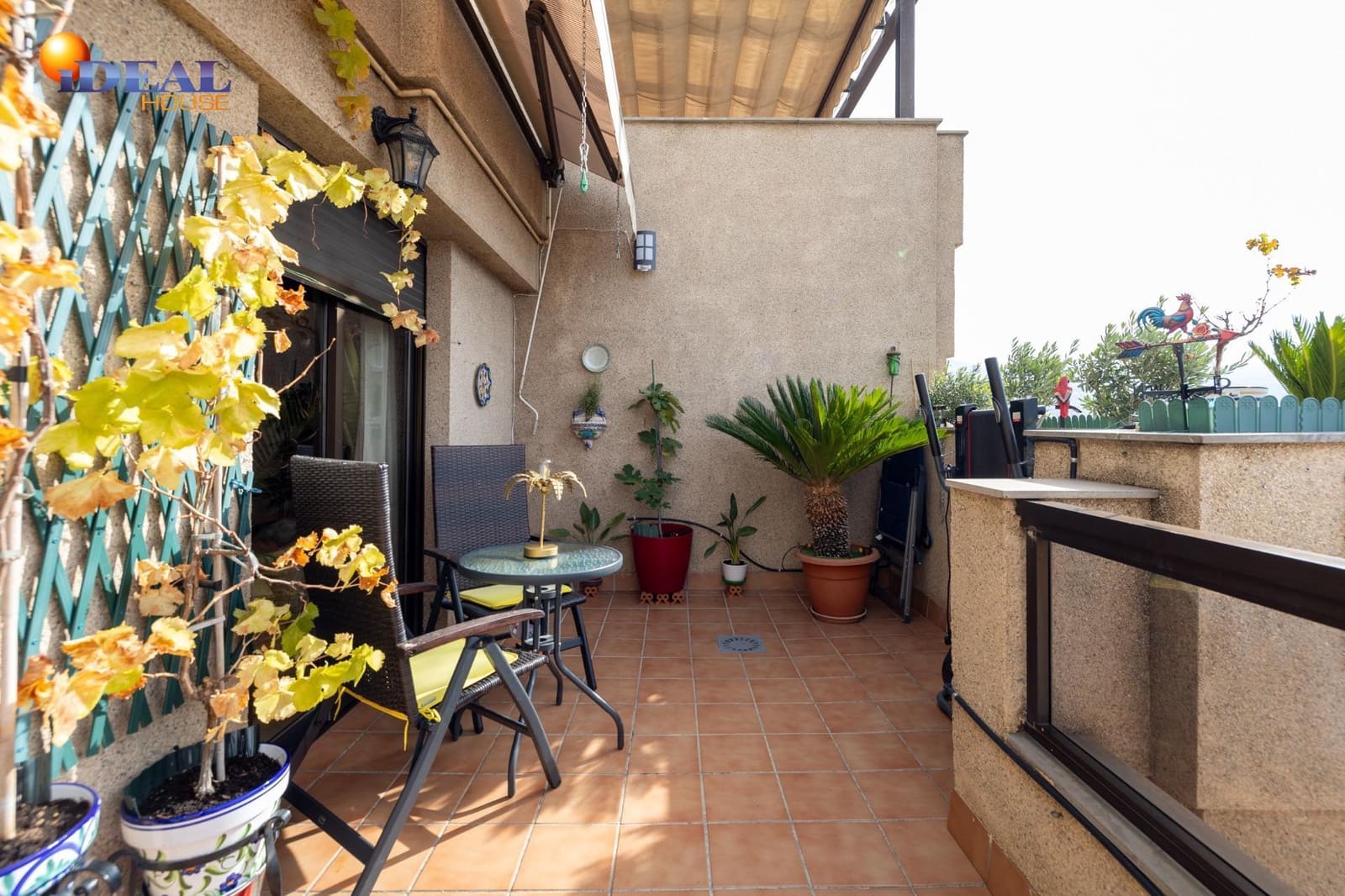 Ático de 4 habitaciones en Granada ciudad en venta con garaje - 585.000 € (Ref: 9434529)