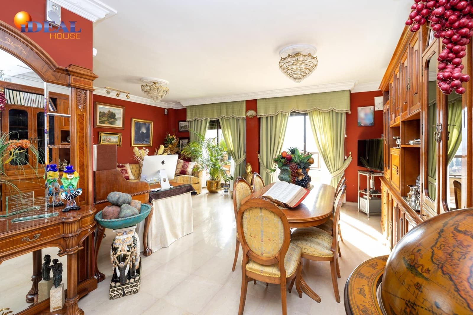 Ático de 4 habitaciones en Granada ciudad en venta con garaje - 585.000 € (Ref: 9434529)