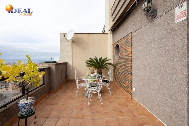 4 makuuhuone Kattohuoneisto myytävänä paikassa Bola de Oro - Serrallo, Granada kaupunki mukana 
autotalli - 585 000 € (Ref: 9434529)