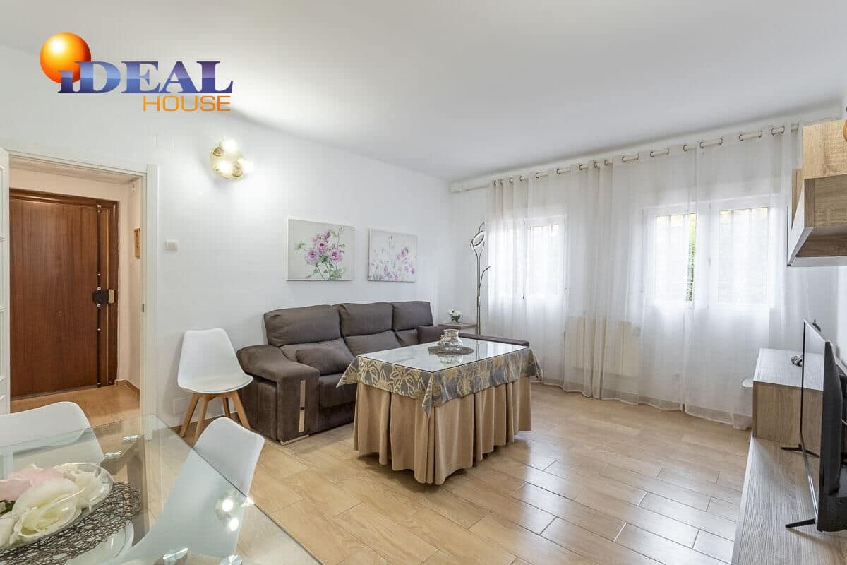 2 bedroom Flat for sale in Granada city - € 209,000 (Ref: 9434530)