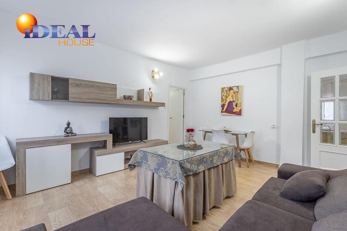 2 bedroom Flat for sale in Granada city - € 209,000 (Ref: 9434530)