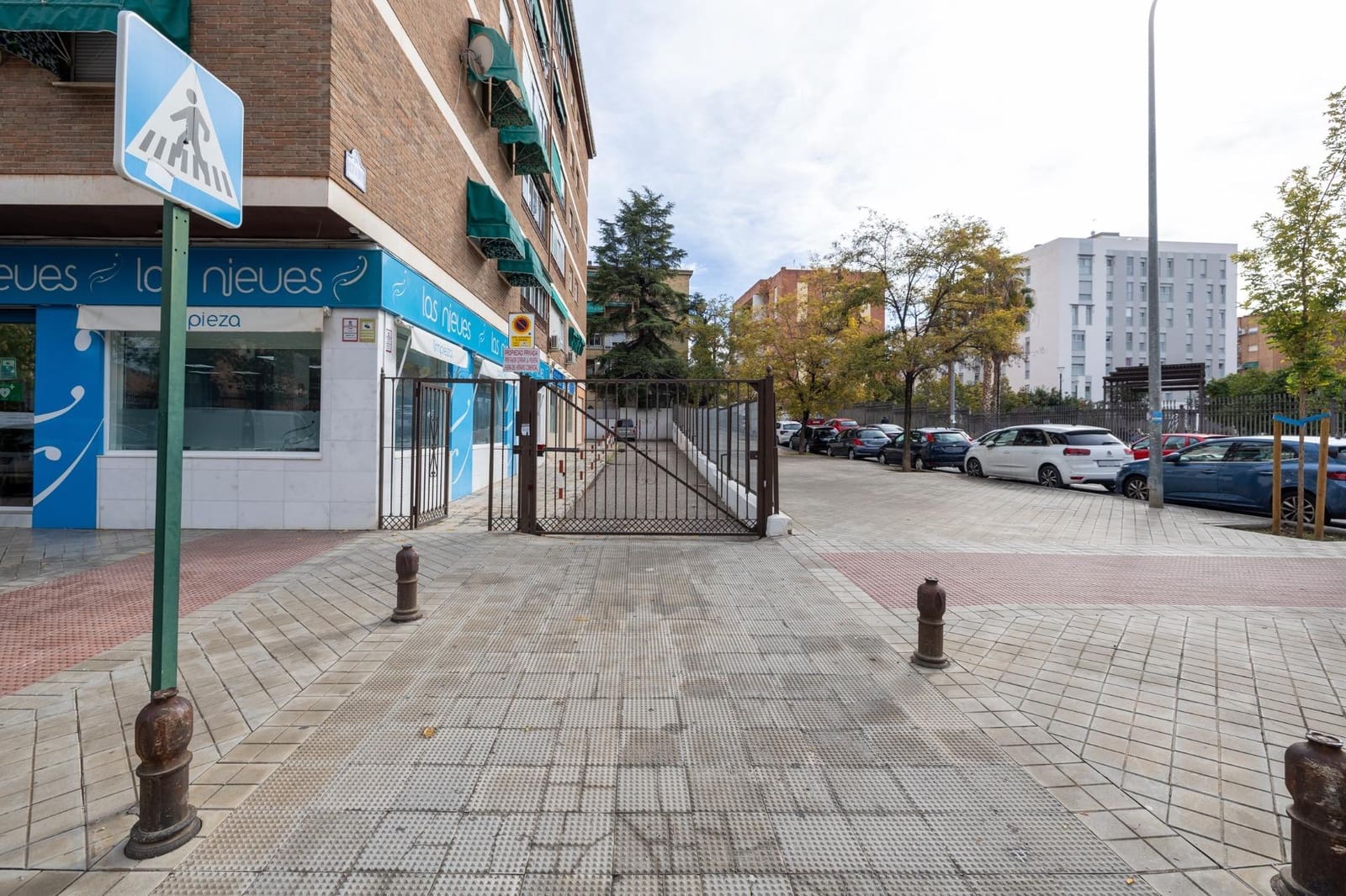 Kaupallinen myytävänä paikassa Granada kaupunki - 98 000 € (Ref: 9434531)