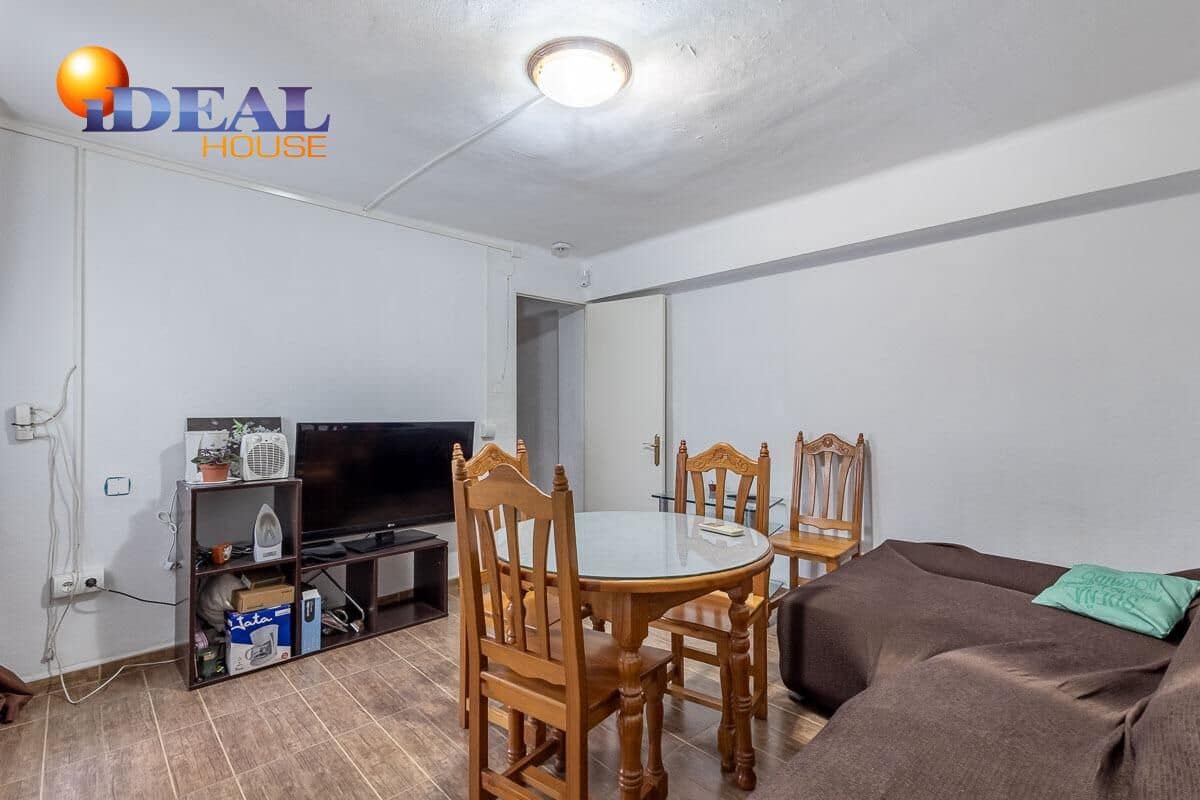 3 bedroom Flat for sale in Granada city - € 139,000 (Ref: 9434533)